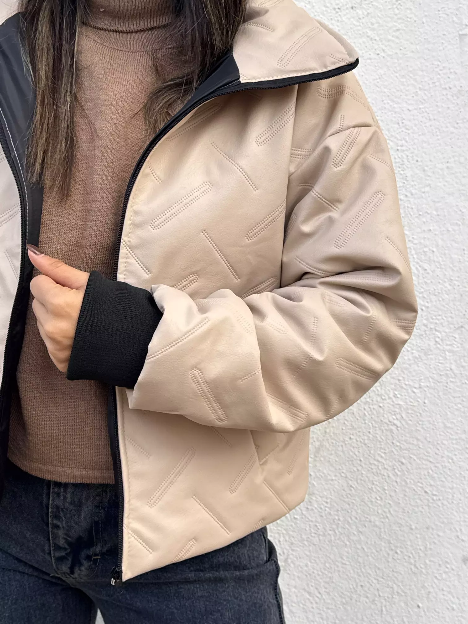 کاپشن چرم تیلور Teylor